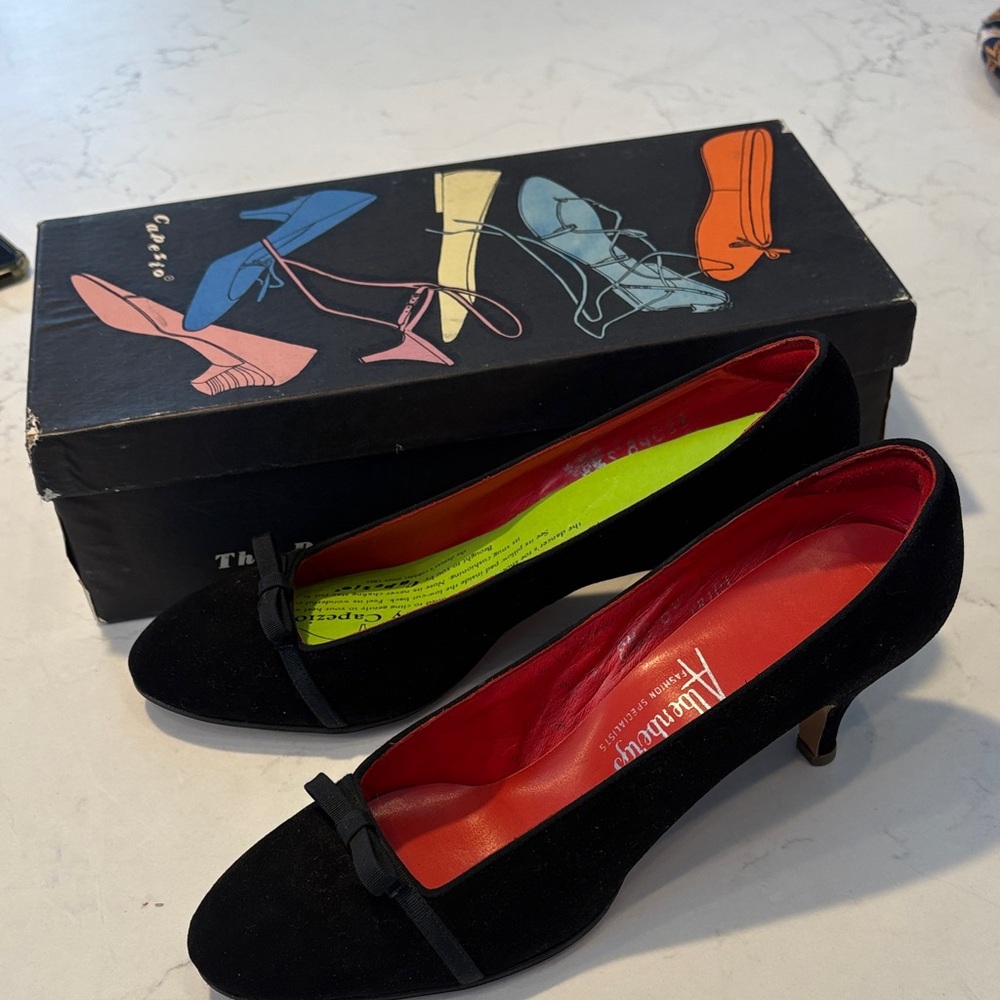 Vintage Capezio‎ Black Suede Heels from Albenbergs with Original Box